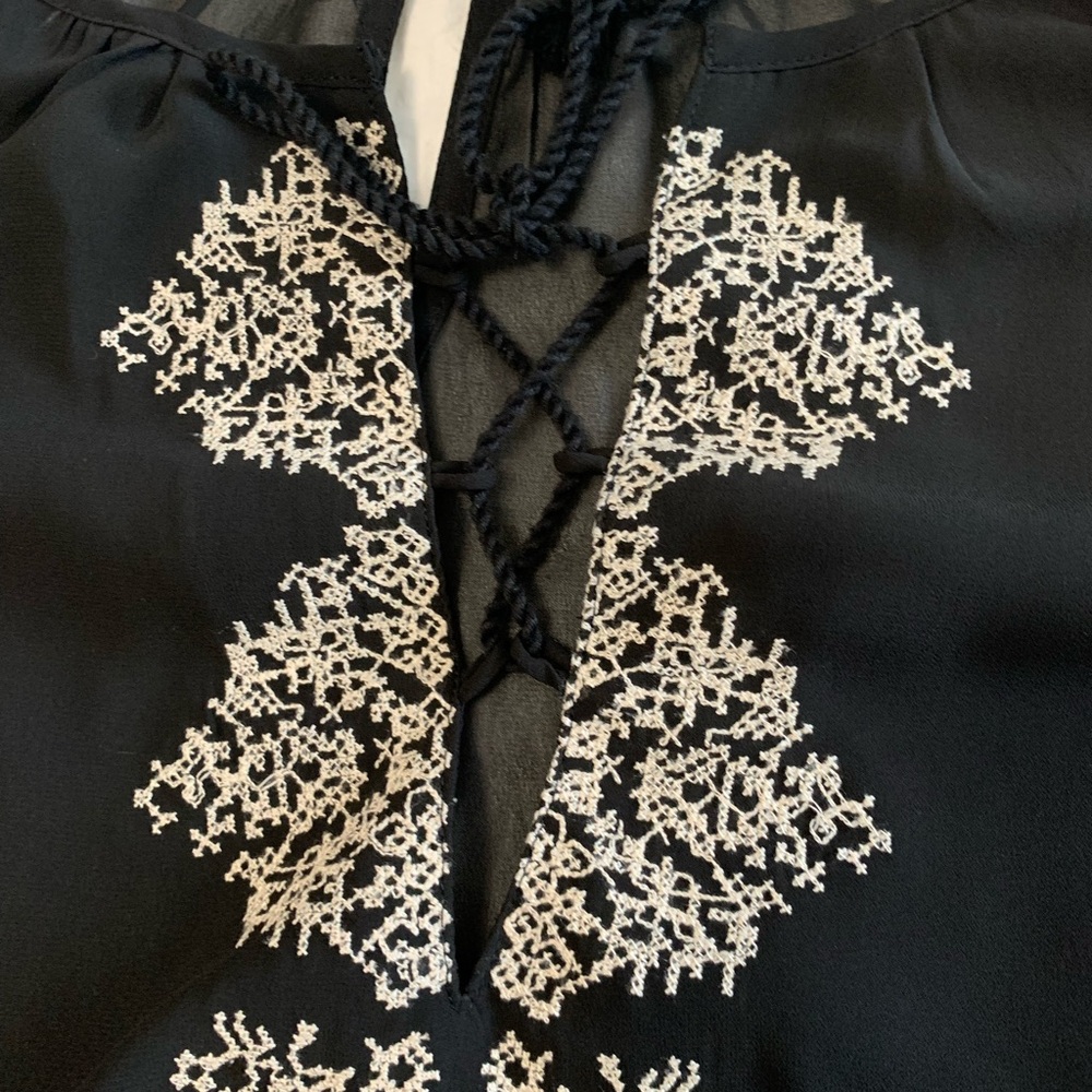 American Eagle Outfitters Embroidered Top - Picture 14 of 16
